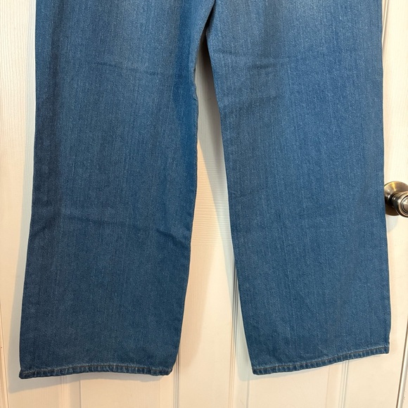 Universal Thread Denim Jeans Women's Size 14
Relaxed Wide Leg 100% Cotton NWT - Picture 6 of 13
